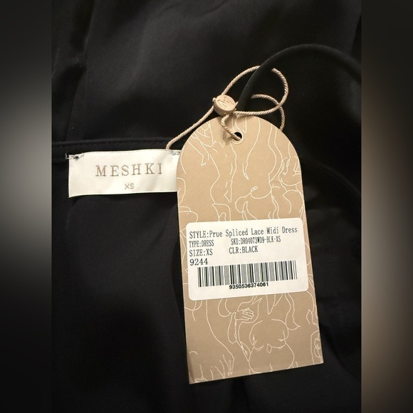 NWT MESHKI Prue Spliced Full Length Lace Dress-Black SIZE: XS - Picture 6 of 13